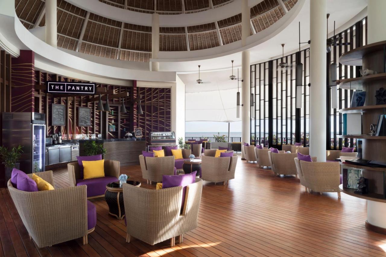 Avani Sepang Goldcoast Resort Kampong Bagan Lalang Exterior foto The Pantry