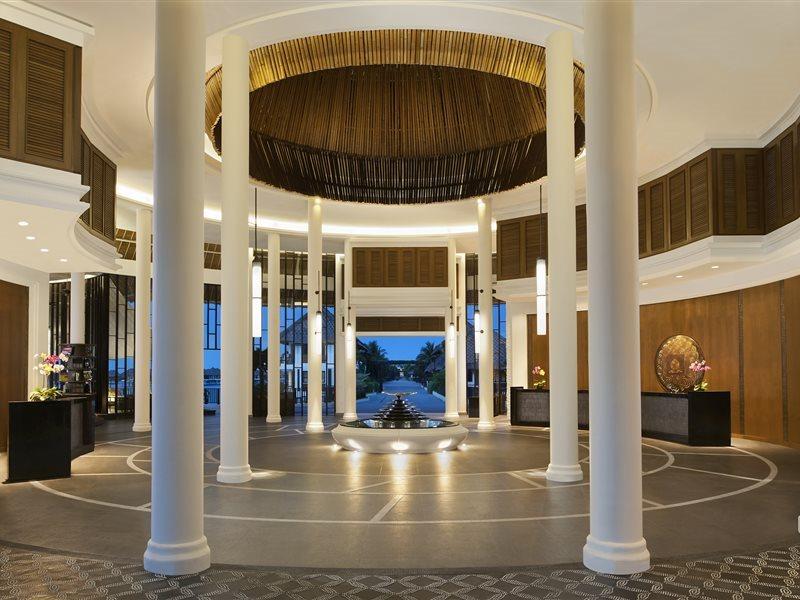 Avani Sepang Goldcoast Resort Kampong Bagan Lalang Exterior foto The lobby of the hotel