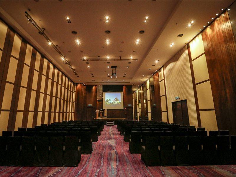 Avani Sepang Goldcoast Resort Kampong Bagan Lalang Exterior foto The main auditorium